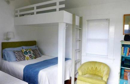 Serene Tiny House with a Big Charm for Glamping in Virginia - Photo 35