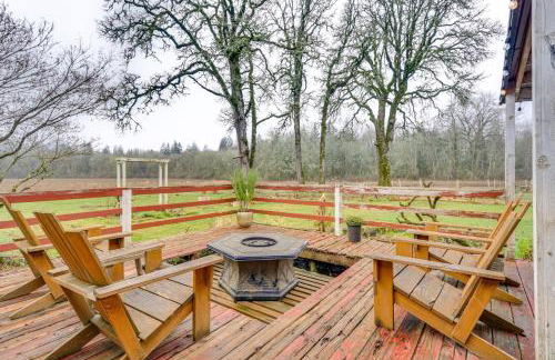 5 Mi to Hillsboro Vintage-Style Home with Fire Pit - Foto 1