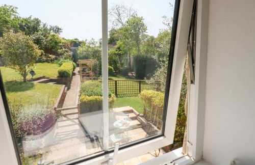 Tiddlers Cottage - Photo 21