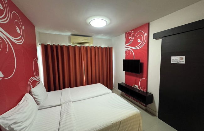 Palette Bella B All Suites Bangkok Hotel - Photo 39