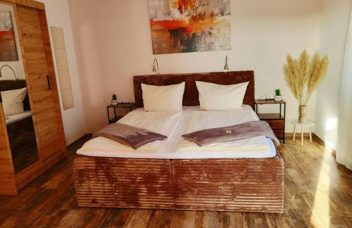 CJS Apartments - Chill or Drive am Nürburgring, new Box Spring Beds, new furniture, WLan, Spacious Rooms, Quiet Location - Foto 67