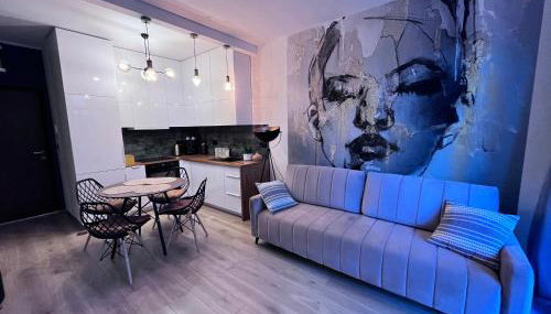 ZŁOTA KOBIETA - Foto 2