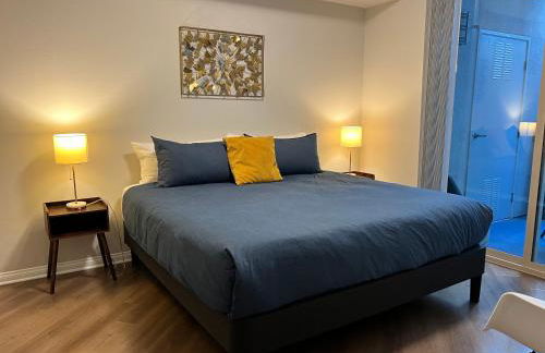 Spacious 1bdrm apartment 10 mins to Cedars-Sinai by car FREE Parking, King bed - Photo 33