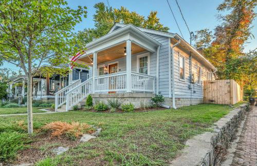 Fully Furnished Bungalow with Deck Near City Center - Foto 16