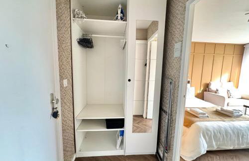 La Petite Oasis - pour 2pers - 2km du Centre Juno Beach et plage du Débarquement - 10min à pieds du centre ville & de la plage - balcon - exposition sud - stationnement & wifi gratuits - Photo 7