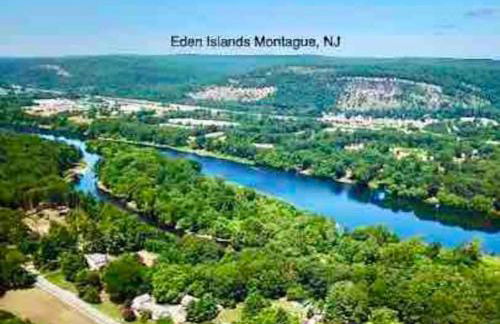 Chic Chalet River Views & Access - Foto 77