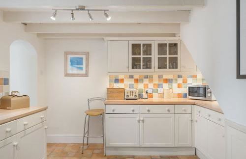 The Boy's Cottage - Photo 11