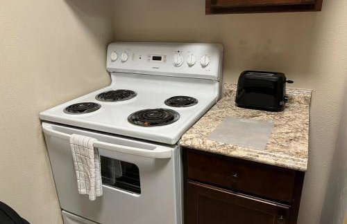 Mid-City One Bedroom Apartment with King Bed - Foto 17