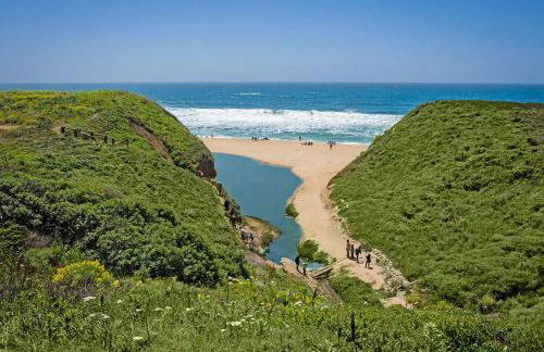 Ocean & Mountain View Home - Walk to Trails Beach Family Activities - Foto 38