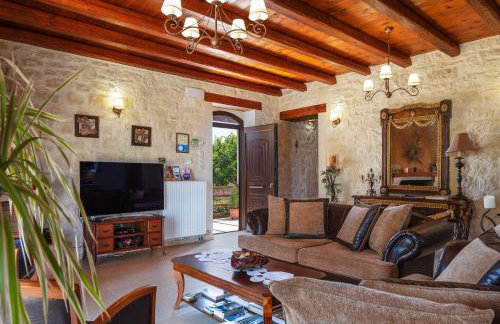 Villa Eleftherna - Majestic Evergreen Retreat with Scenic Views - Foto 16