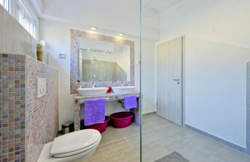 Villa with private pool in village Jadreški - Foto 18