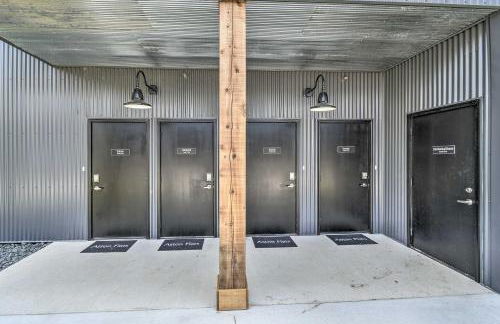 Elkhart Lake Townhome, Mins to Road America! - Foto 22