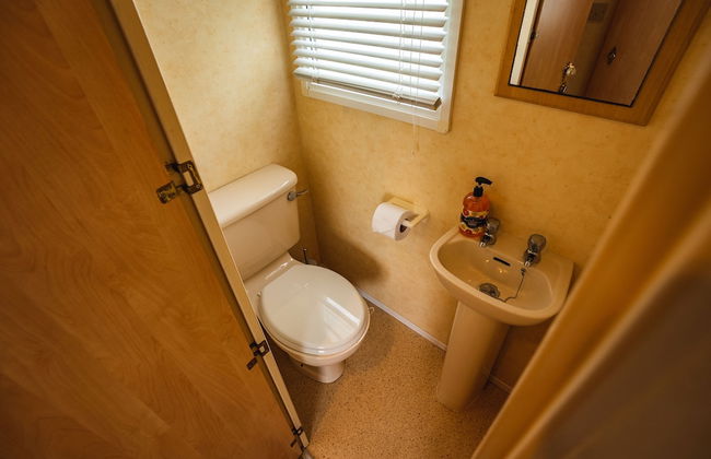Lochlands 2BR Family Caravan - Pets - Play Park - Foto 11