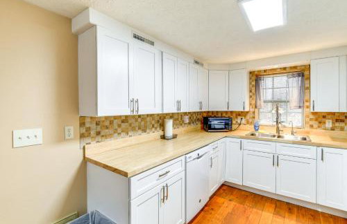 Peaceful South Holston Lake Cabin with Dock and Deck! - Foto 9