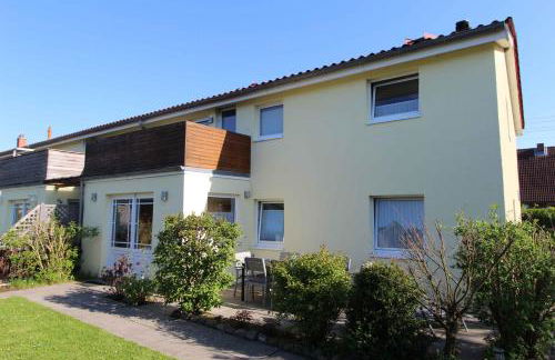 Böltser Hus Ferienwohnungen mit Strandkorb und Kamin 10 Gehminuten zum kurtaxefreien Sandstrand - Foto 37