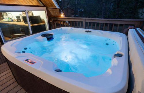 Bass Lake Chalet- A frame with hot tub/firepit - Foto 3