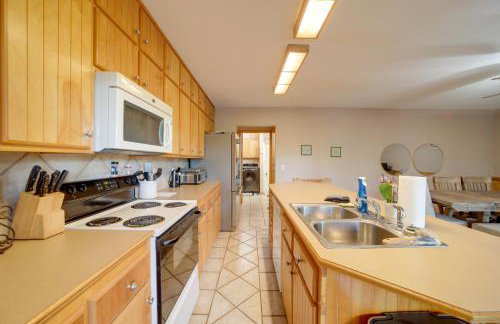 Lake Eufaula Retreat with Boat Slip and Fireplace! - Foto 8