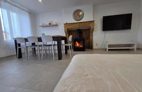 Charmante maison de pierre rénovée a 5min de Charleville-Mézières - Foto 8