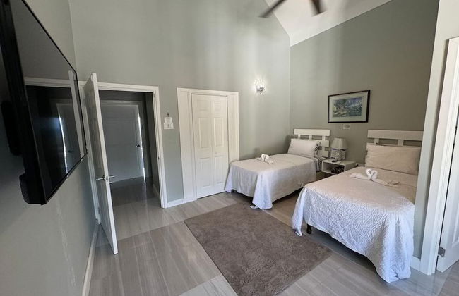 Charming Sea View Town House Chef Driver Optional - Photo 30