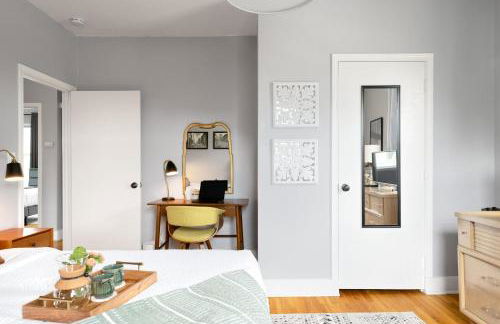 King Bed, Near DT and Best Restaurants, Pets OK! - Foto 32