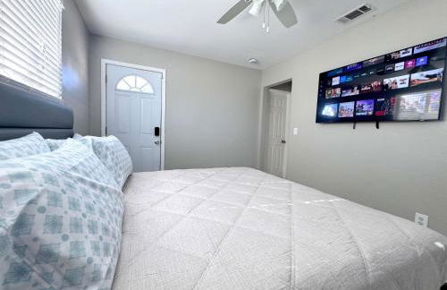 Disneyland Lux Villa 6BR 4BA Mini Golf Arcade Game - Foto 23