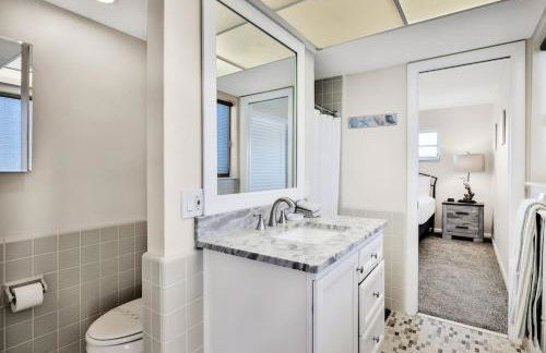 Relaxing canal front 2 BR pool home in North Port - Pineapple Way - Foto 11