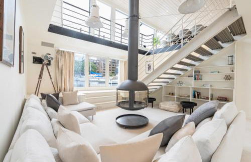 Charming houseboat featuring a sauna - Photo 2