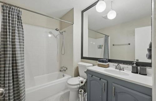 Luxury Retreat in Carrollton - Pool Patio & More - Foto 28