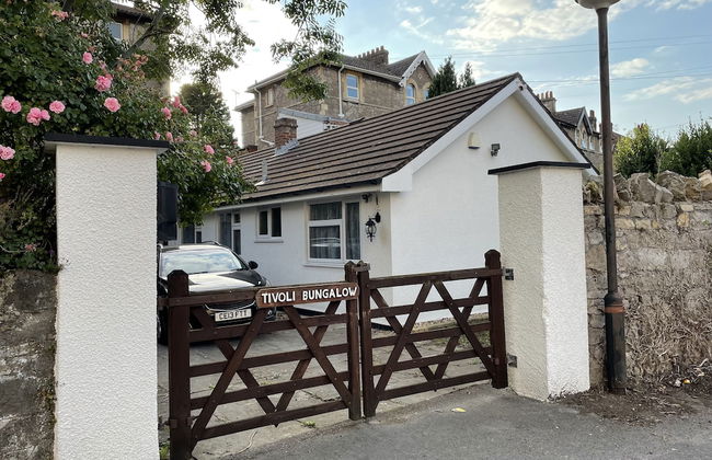 Tivoli Bungalow - Foto 1