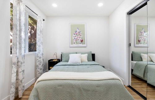 Family Retreat Near Disneyland & Downtown LA 4BR - Foto 12