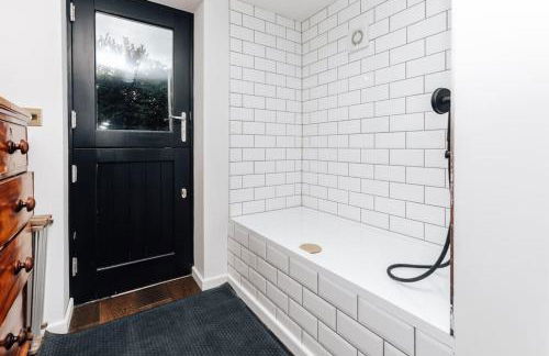 The Lakeside Viewing Gallery - Photo 9