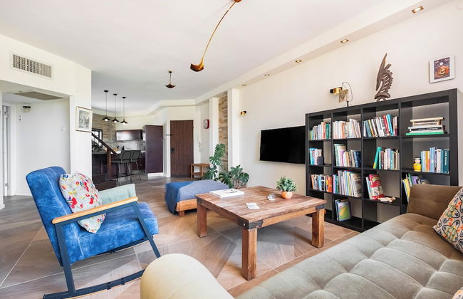 Hasharon Rooftop Oasis by Sea N' Rent - Foto 25