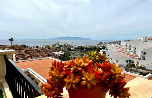 Costa Adeje - Amazing Ocean And Teide View - Fast WiFi, Air Con - Photo 37