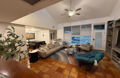 Lakehouse Oasis Pool, hottub & Loft FSC Straw Fest - Foto 1