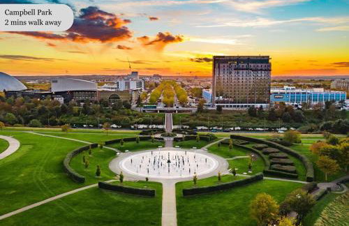 Beautiful Apartment in Central MK with Balcony, Free Parking & Smart TV with Netflix by Yoko Property - Foto 23