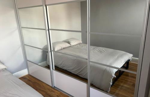 Entire Seaside Home 6 Private BedRooms Sleeps 10,4 Minute Walk To Station - Foto 47