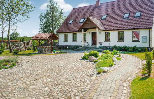 Nice Home In Pl-76-113 Postomino - Foto 13