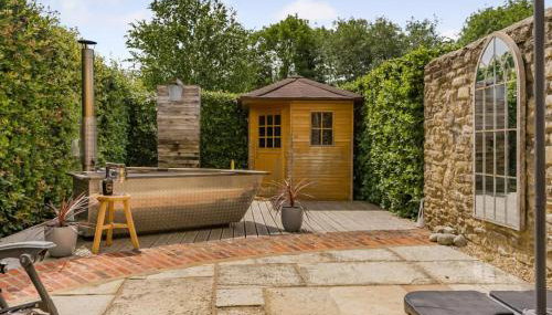 The Old Dairy Retreat - Foto 4, Garden, Garden view, Shower