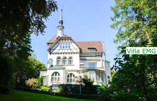 Luxus Ferienhaus Villa EMG Dortmund in Ennepetal, nah Düsseldorf, Köln mit Tennis Court, Garten, Kamin für Familien Gruppen bis 20 Personen - Foto 14