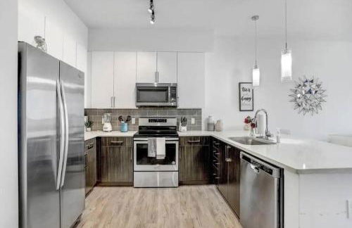 Urban Chic 1BR Downtown Tampa Pool & Balcony Views - Foto 4