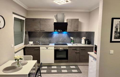 Kurstadt Apt Moderne 2ZKB Balkon-P-Platz Flexible Check-in 24 h - Foto 5