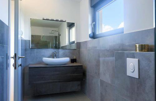 Luxury Villa Hedone with heated pool, welness and playground - Photo 34