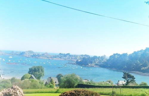 Cottage in Plougasnou Near Stunning Beaches - Photo 44