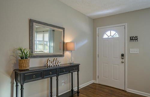 Ranch Style Home & Plenty Of BKYD Space Near KSU - Foto 12