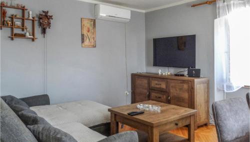 Awesome Apartment In Unije With Wifi - Foto 2