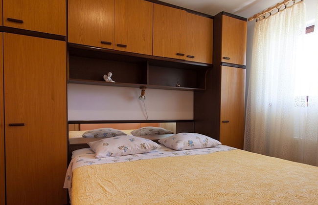 Cozy Apartment in Malinska near Sea - Foto 2