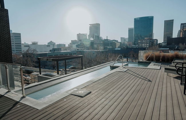 NEW Central SLC Apt l Citview l CLose to Skiing - Photo 14