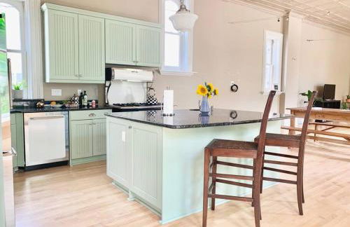 Modern Vintage Vibe Condo - Foto 23