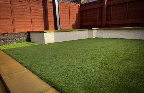 The Nook Crieff - central 2-bed with garden :) - Photo 13