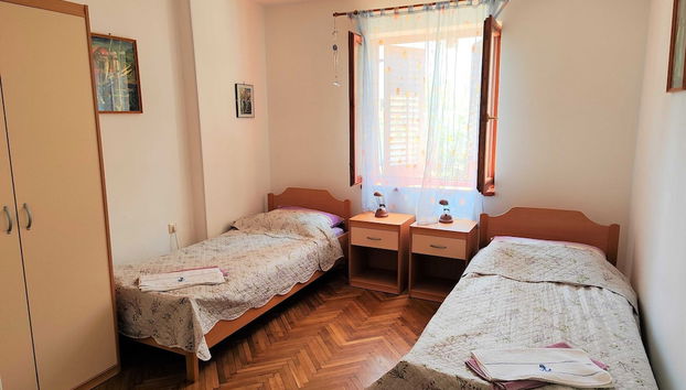 Comfortable Crikvenica Stay With Private Parking - Foto 3, Habitación